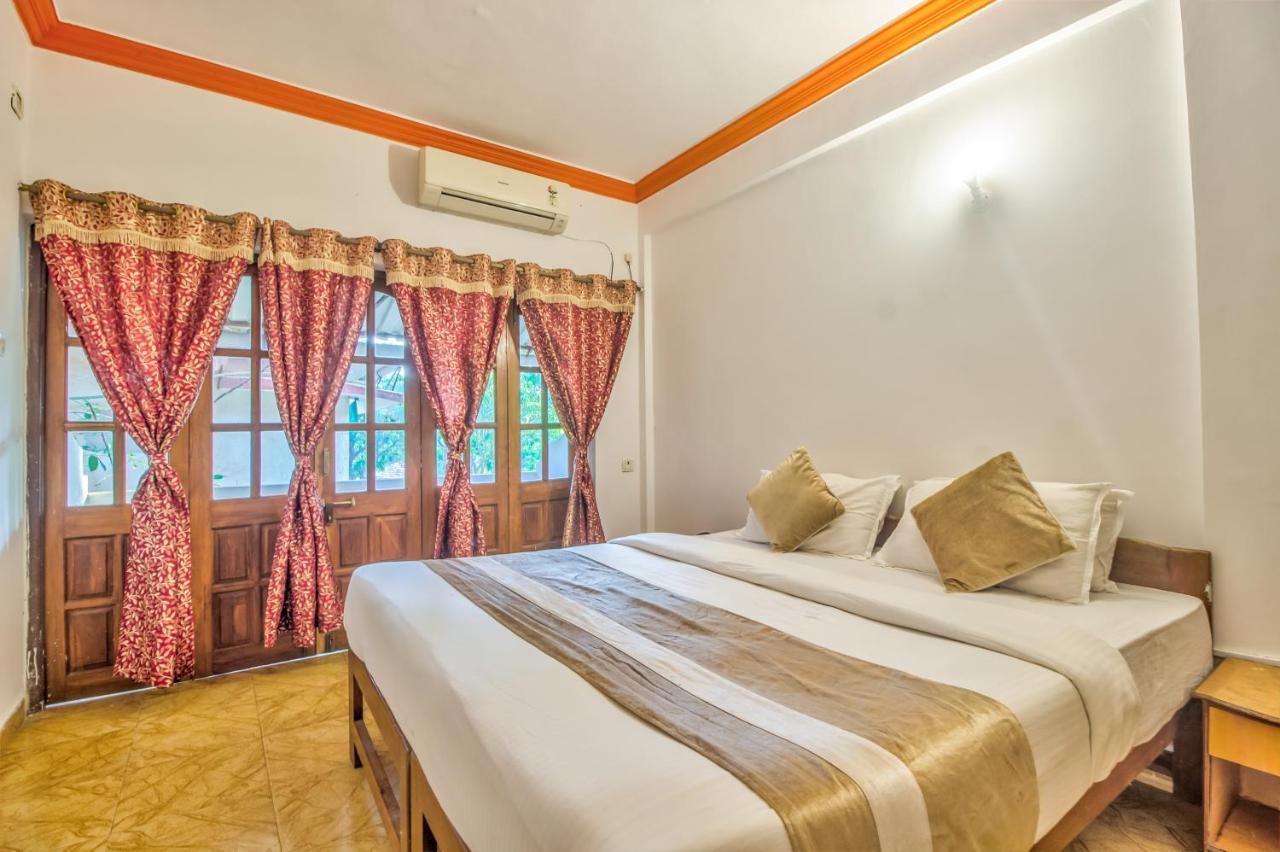 The Village Beach Resort Baga Extérieur photo