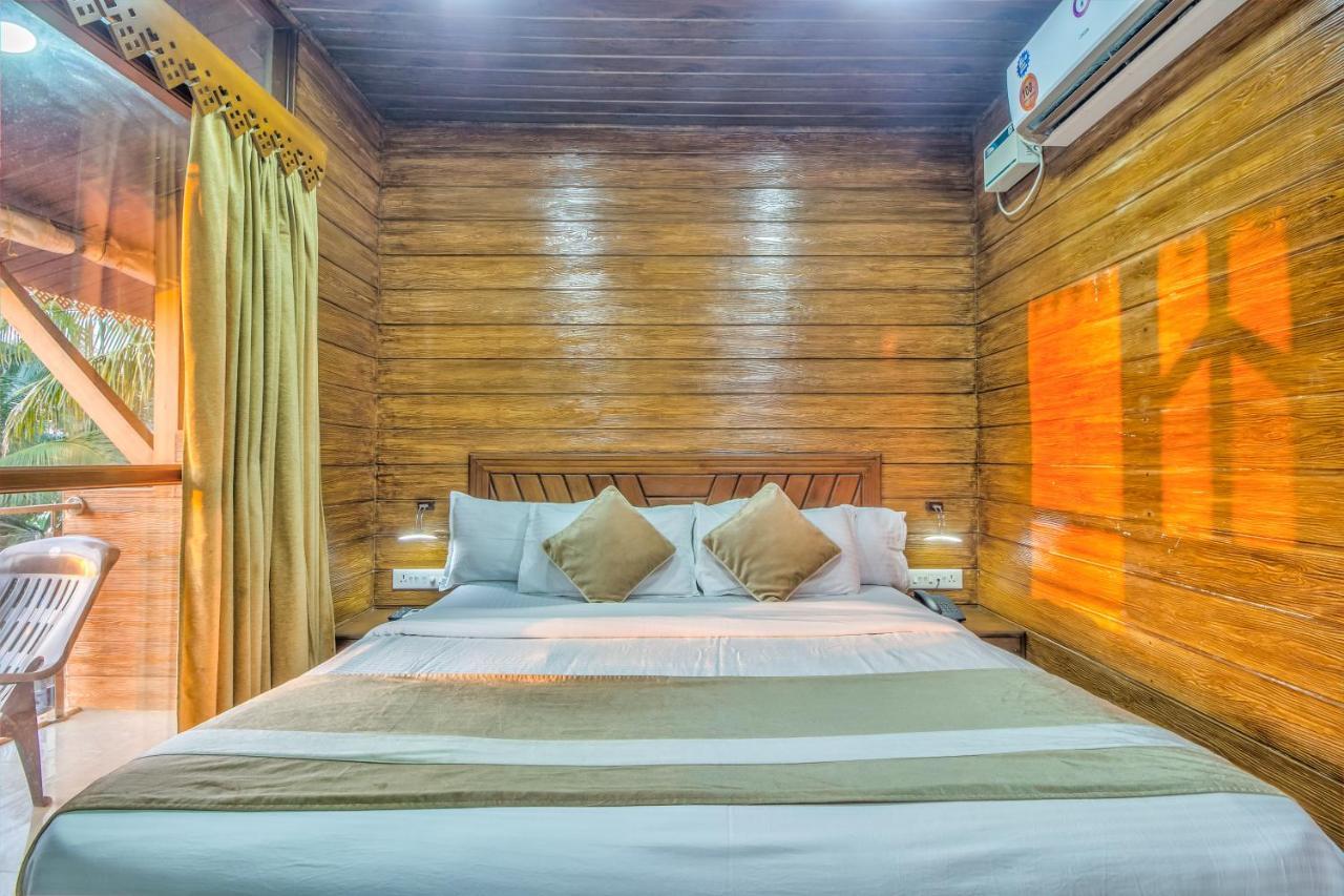 The Village Beach Resort Baga Extérieur photo