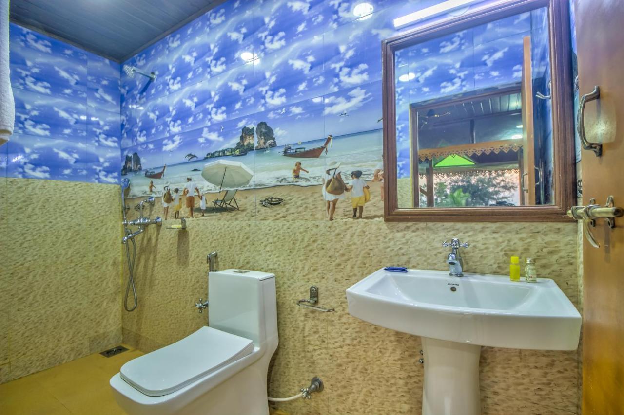The Village Beach Resort Baga Extérieur photo